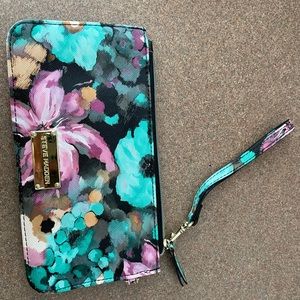 Steve Madden Wristlet/wallet